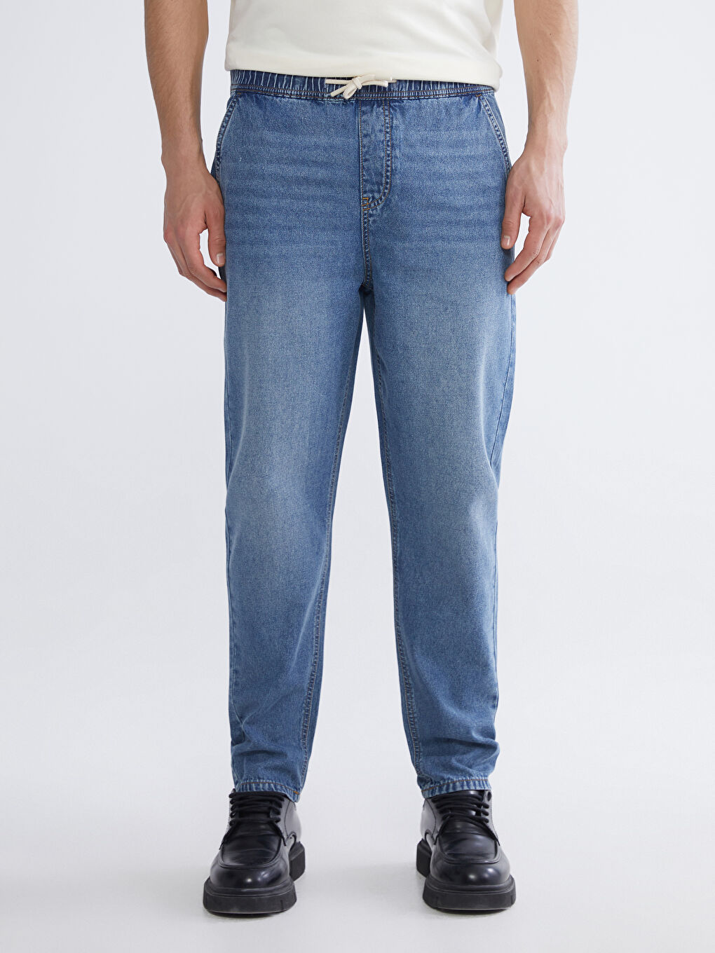 მამაკაცები მუქი ლურჯი ჯინსი-1