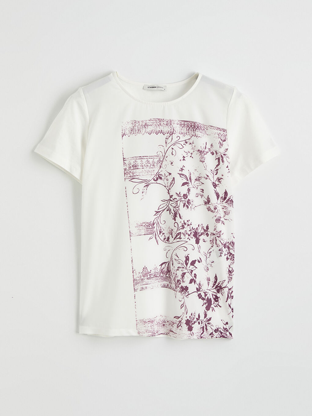 Beyaz Bisiklet Yaka Baskılı Kadın Tişört-4