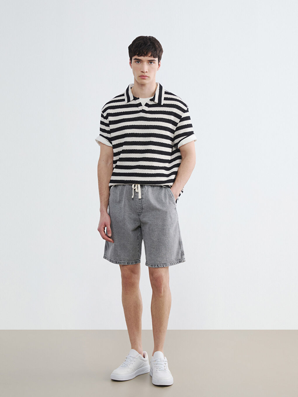 Man GREY Denim Shorts