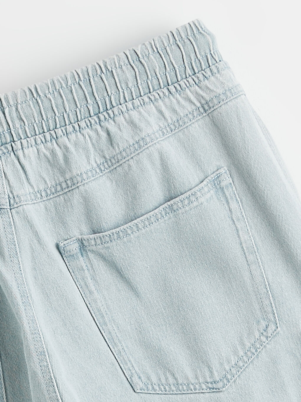 Regular Fit Cargo Pocket Men's Denim Shorts-4