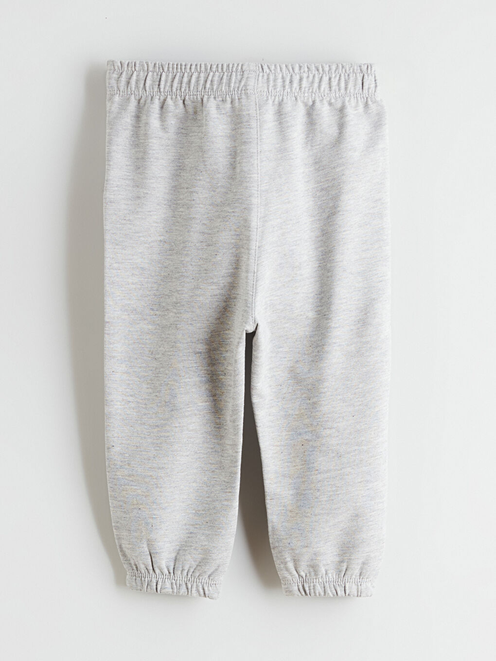 تەرەکسوتی غارغارێن کوڕی ساوا بە کەمەر لاستیک.-2