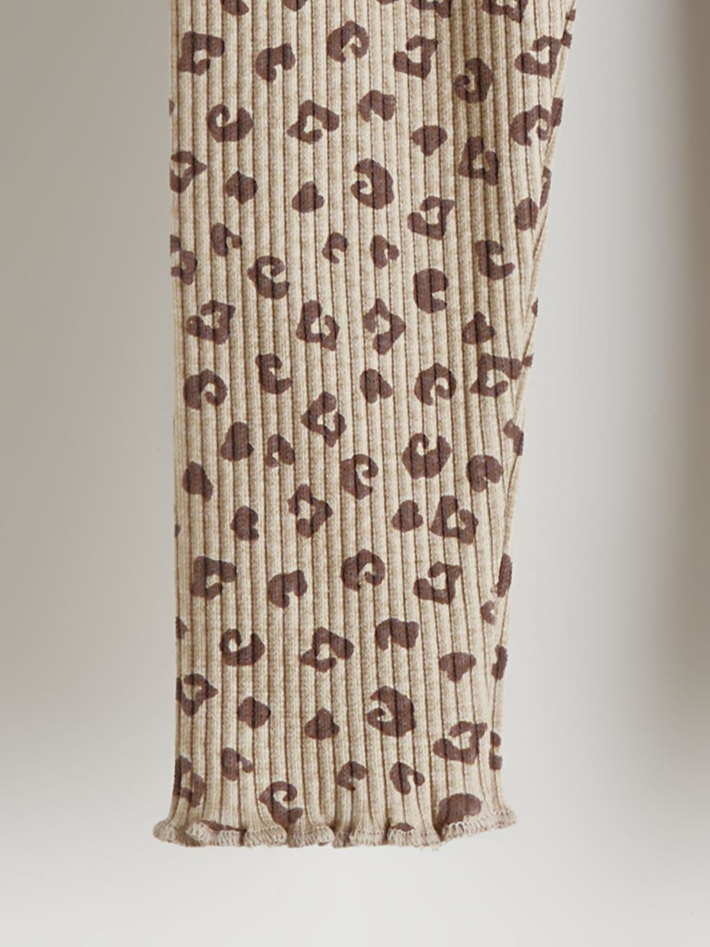 ليجنز بيج طفلة-1