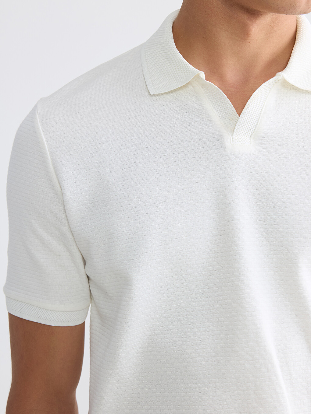 Polo Collar Textured Men's T-Shirt-2