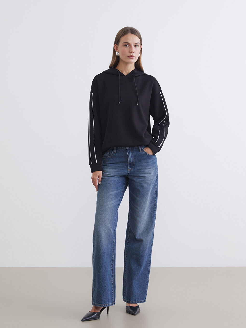 Woman BLACK Hoodie-1