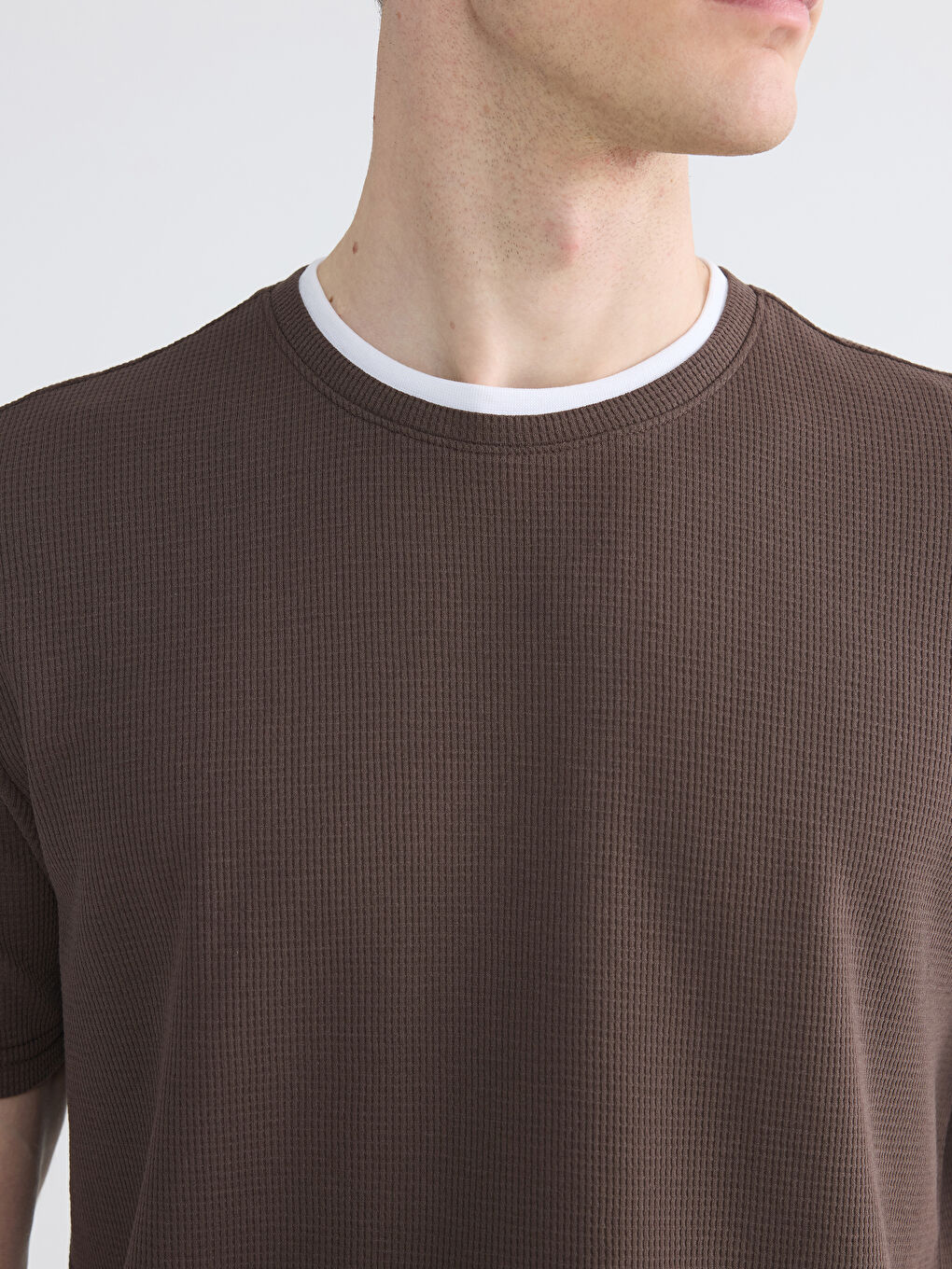 تيشيرت برقبة دائرية للرجال-2