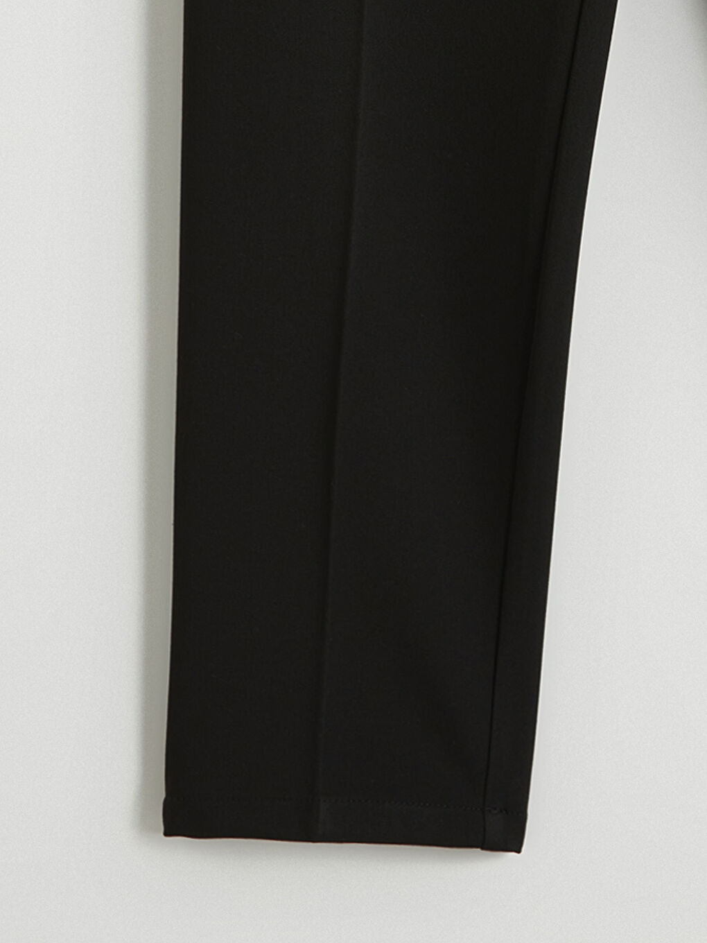 Siyah Standart Kalıp Viskon Erkek Pantolon-5