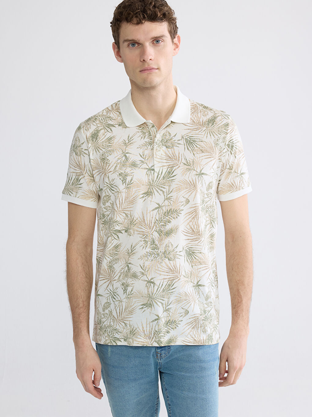 Polo Yaka Yaprak Desenli Erkek Tişört