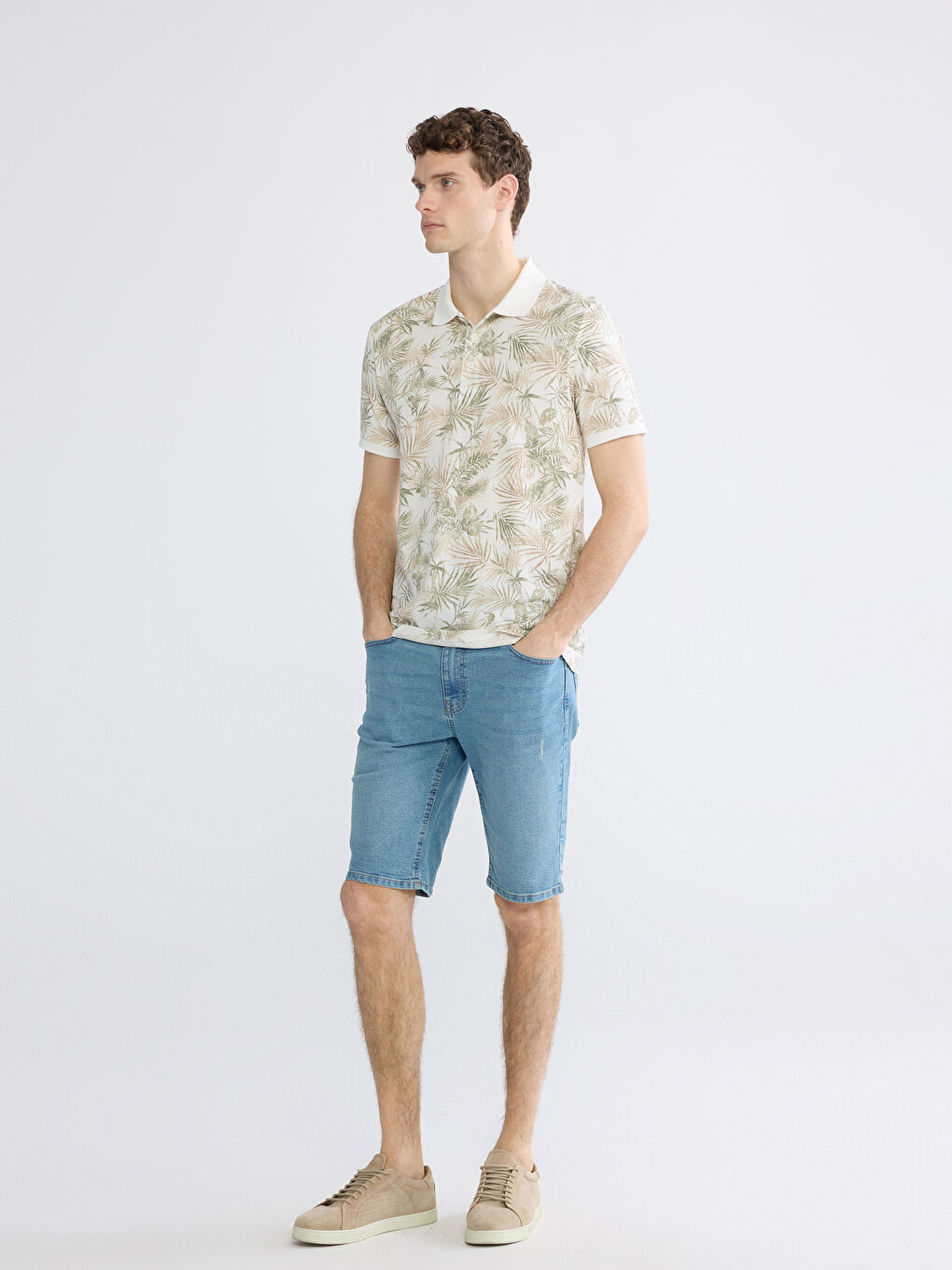 Polo Yaka Yaprak Desenli Erkek Tişört-1