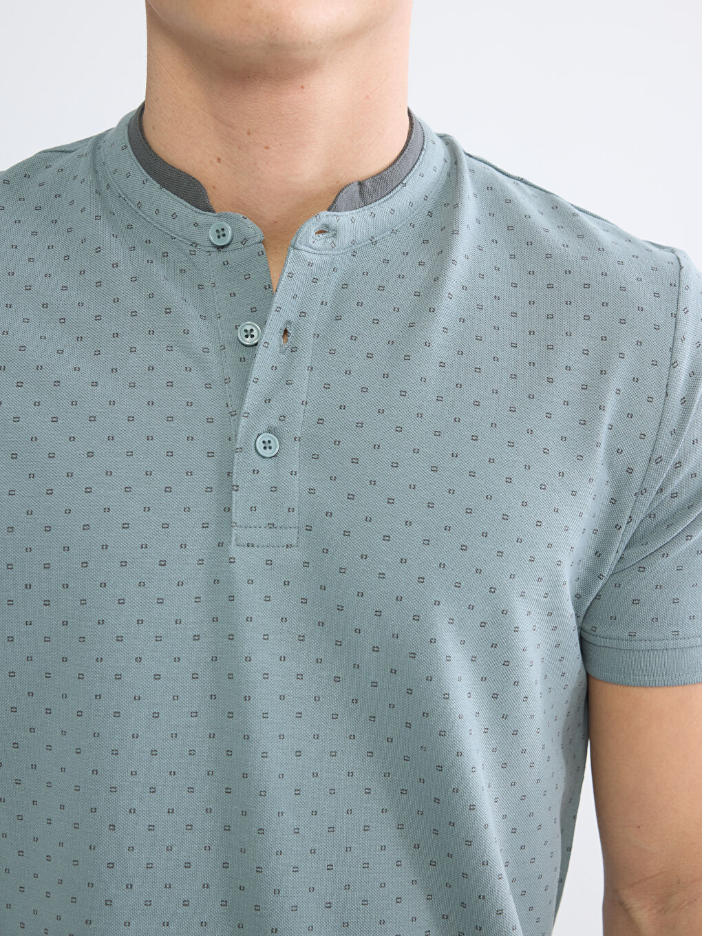 Μπλουζάκι Πικέ με Εκτύπωση με Κολάρο Μπάντα για Άνδρες-2