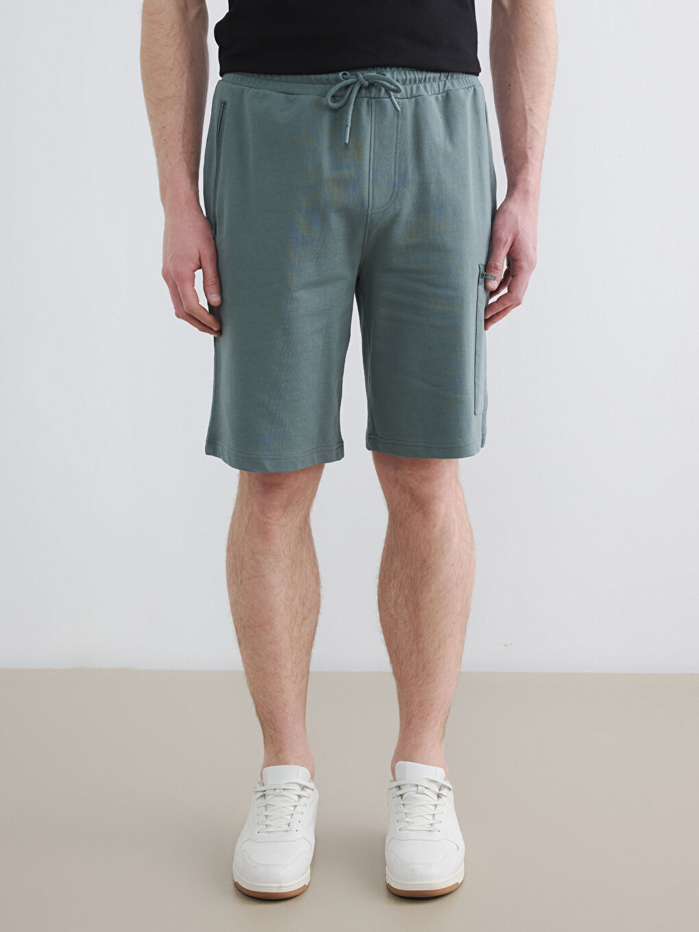 Yeşil Regular Fit Erkek Kargo Şort-1