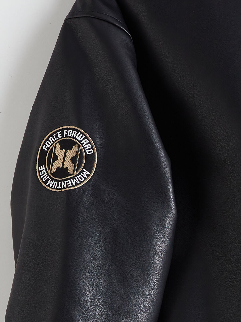 Свободное Мужское Пальто из Искусственной Кожи с Воротником Колледж-7