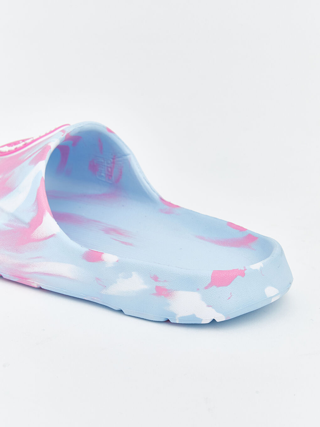 نەعل تێكه‌ڵاو کچ-4