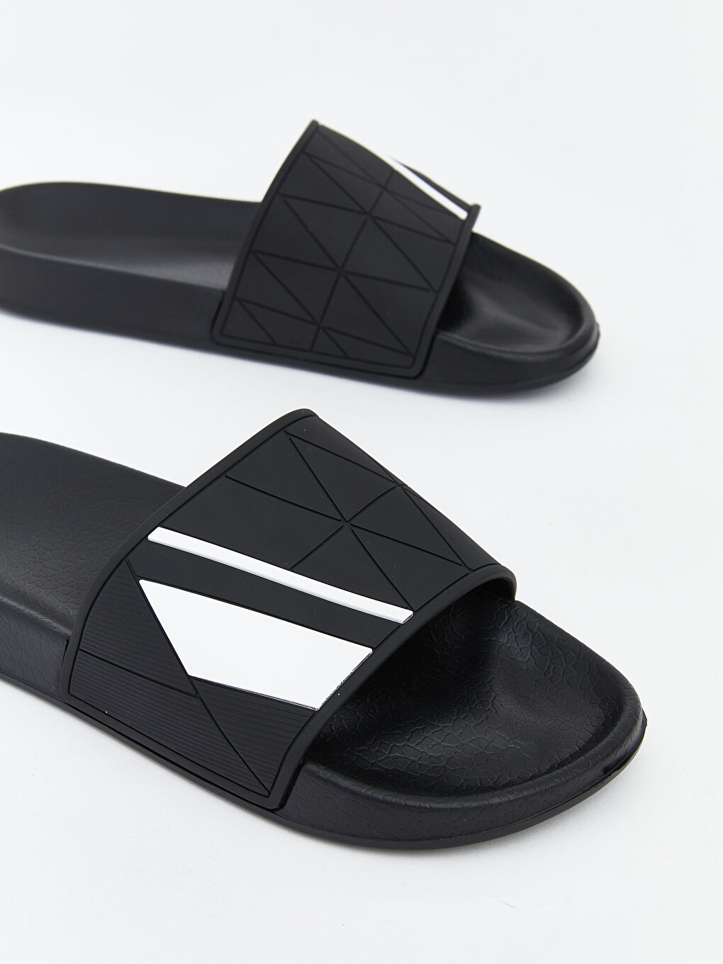 Ерлерге арналған кең белдікті геометриялық өрнекті слайдерлер-2