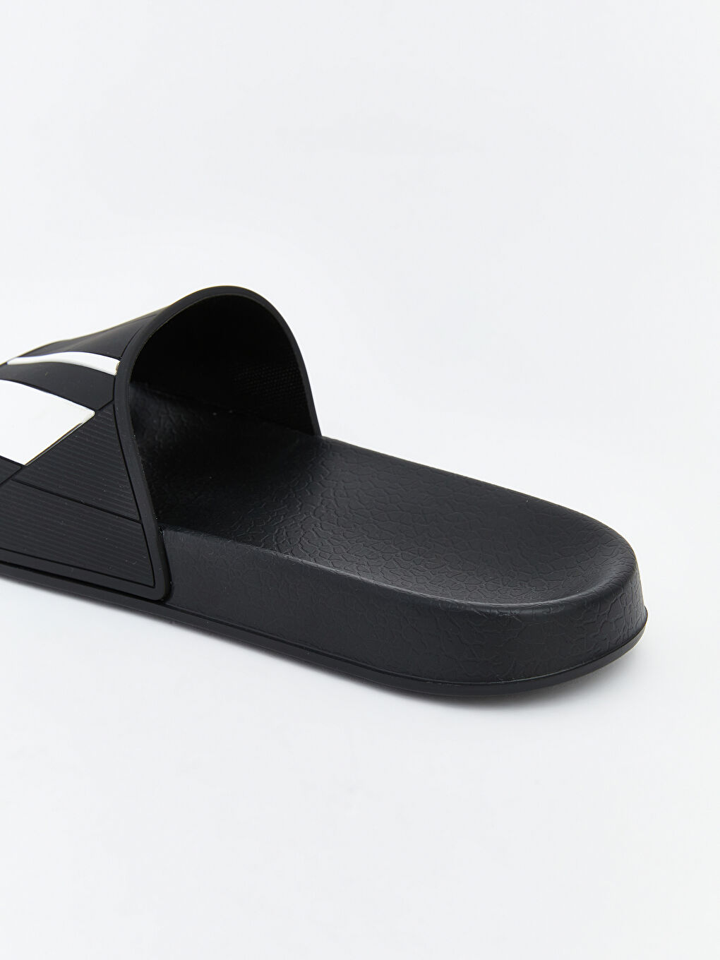 Ерлерге арналған кең белдікті геометриялық өрнекті слайдерлер-4