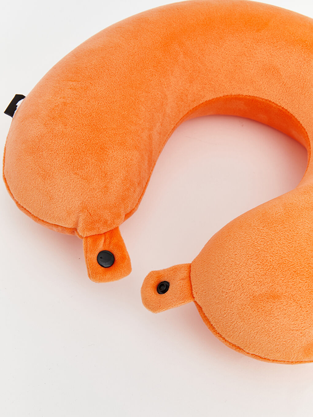 Turuncu Pelüş Boyun Yastığı-2