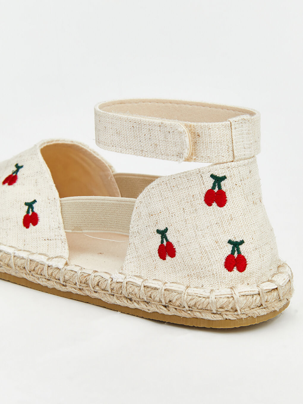 Момиче Бежово Сандали-4