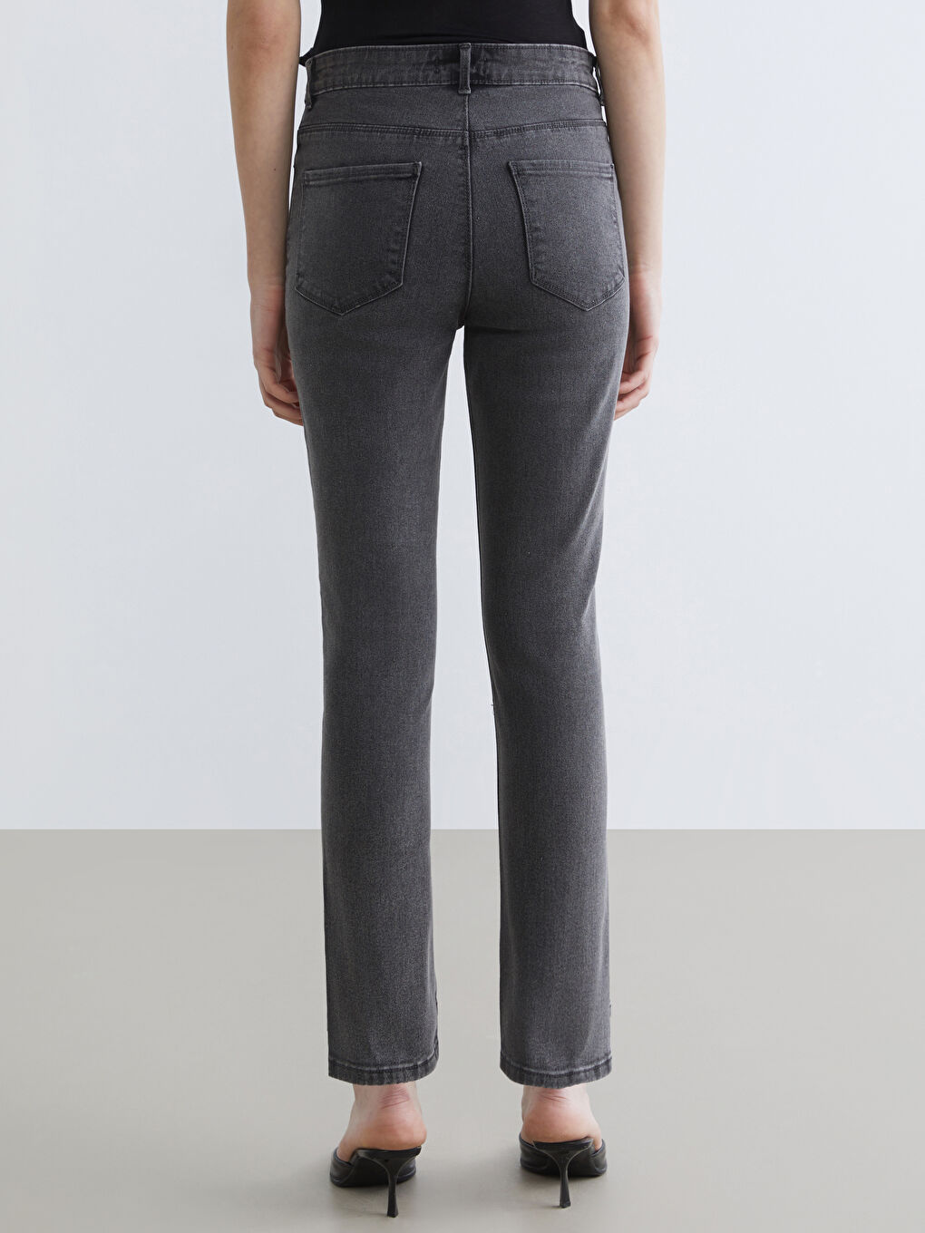Gri Yüksek Bel Slim Fit Kadın Jean Pantolon-3