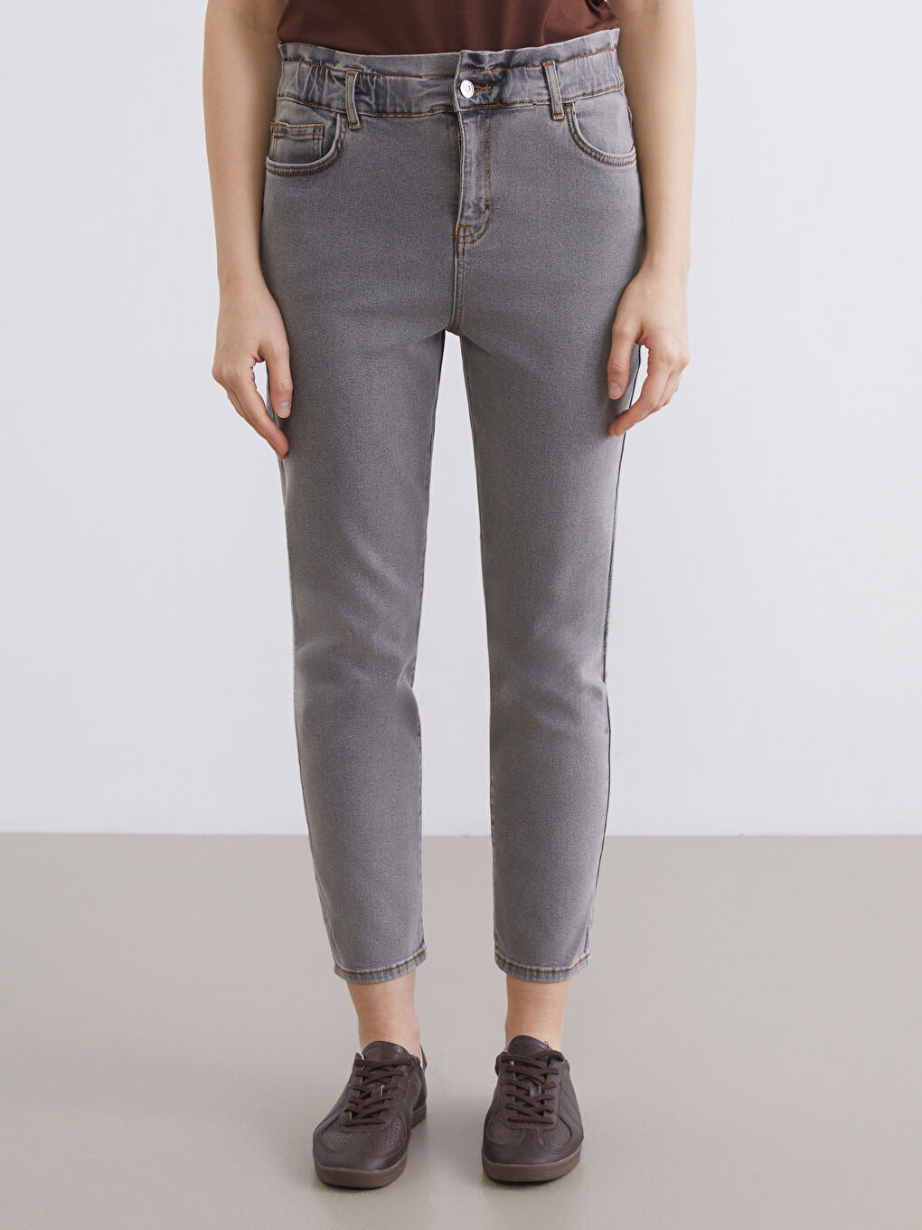 Gri Slim Mom Kadın Jean Pantolon	-1