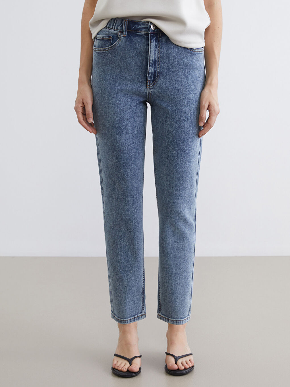 İndigo Beli Lastikli Slim Mom Kadın Jean Pantolon-1
