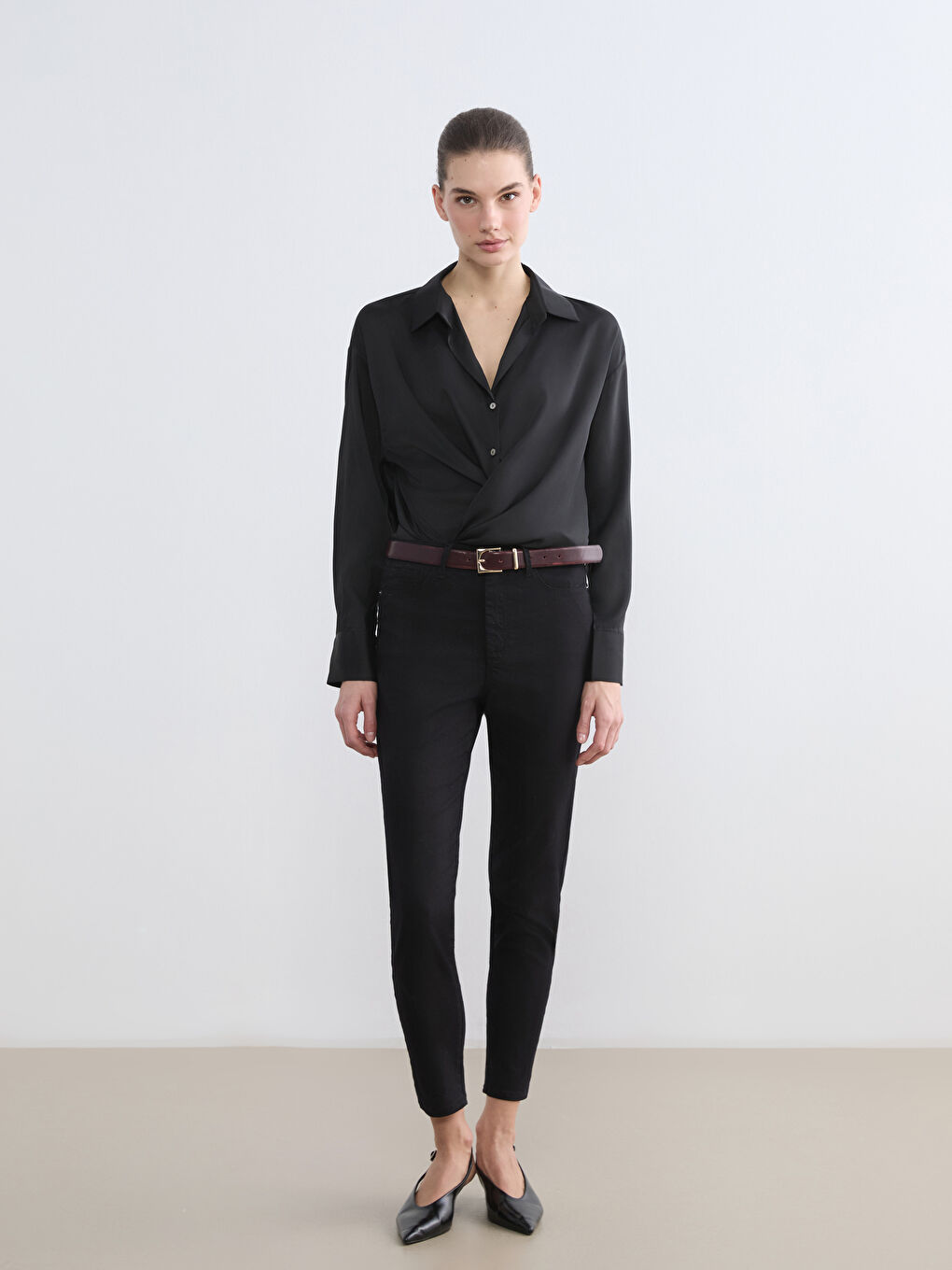 جينز أسود امرأة-1