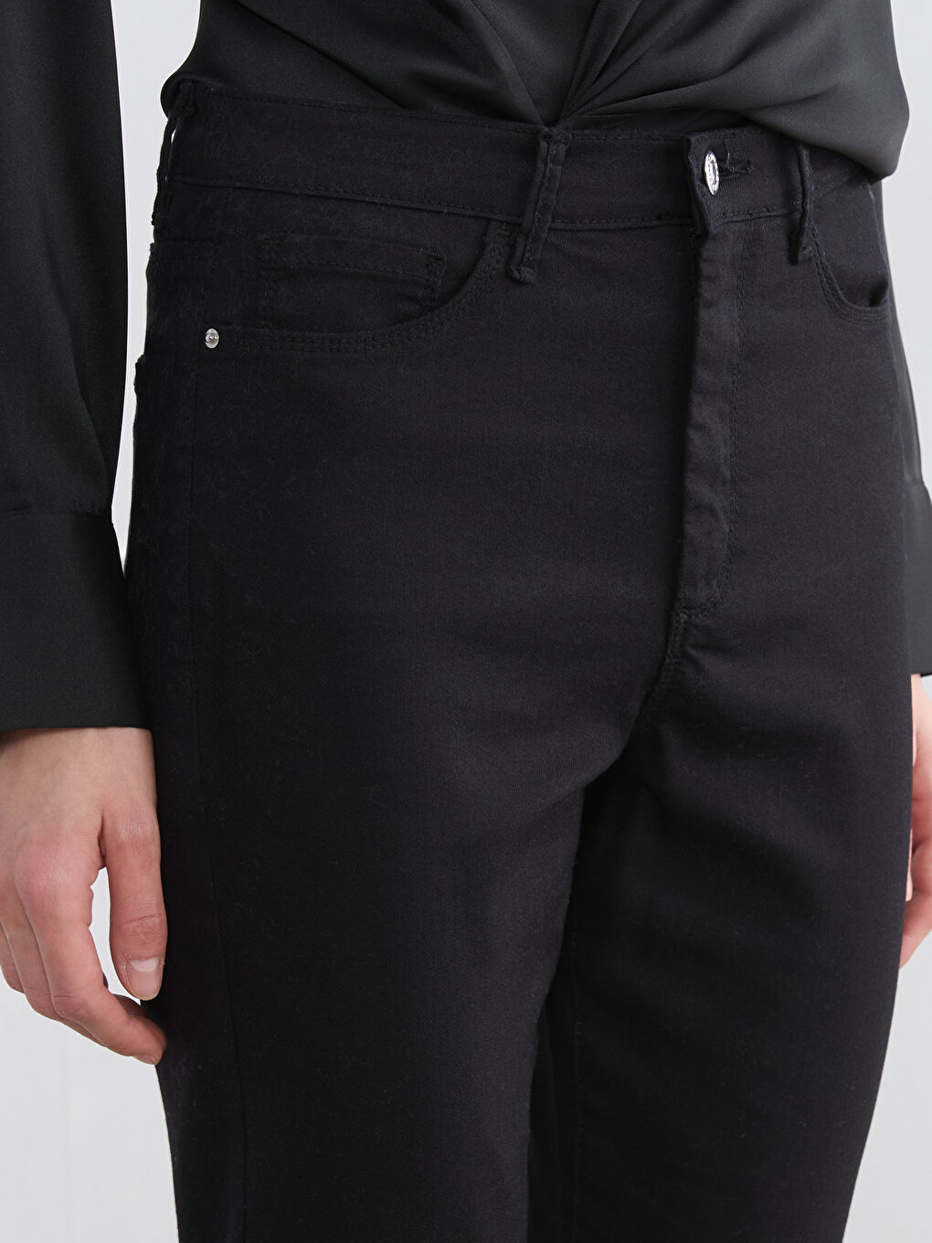 جينز أسود امرأة-3