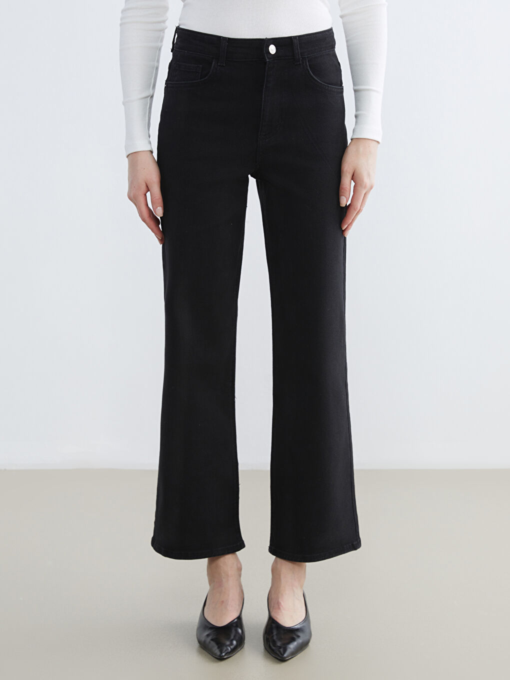 Siyah Yüksek Bel Wideleg Kadın Jean Pantolon-1