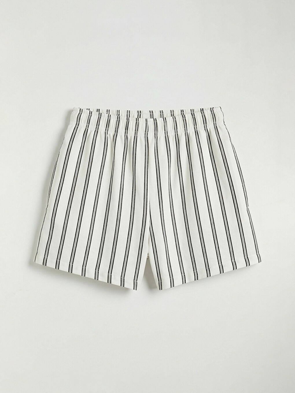 Mickey Mouse Printed Baby Boys' T-Shirt and Shorts-3