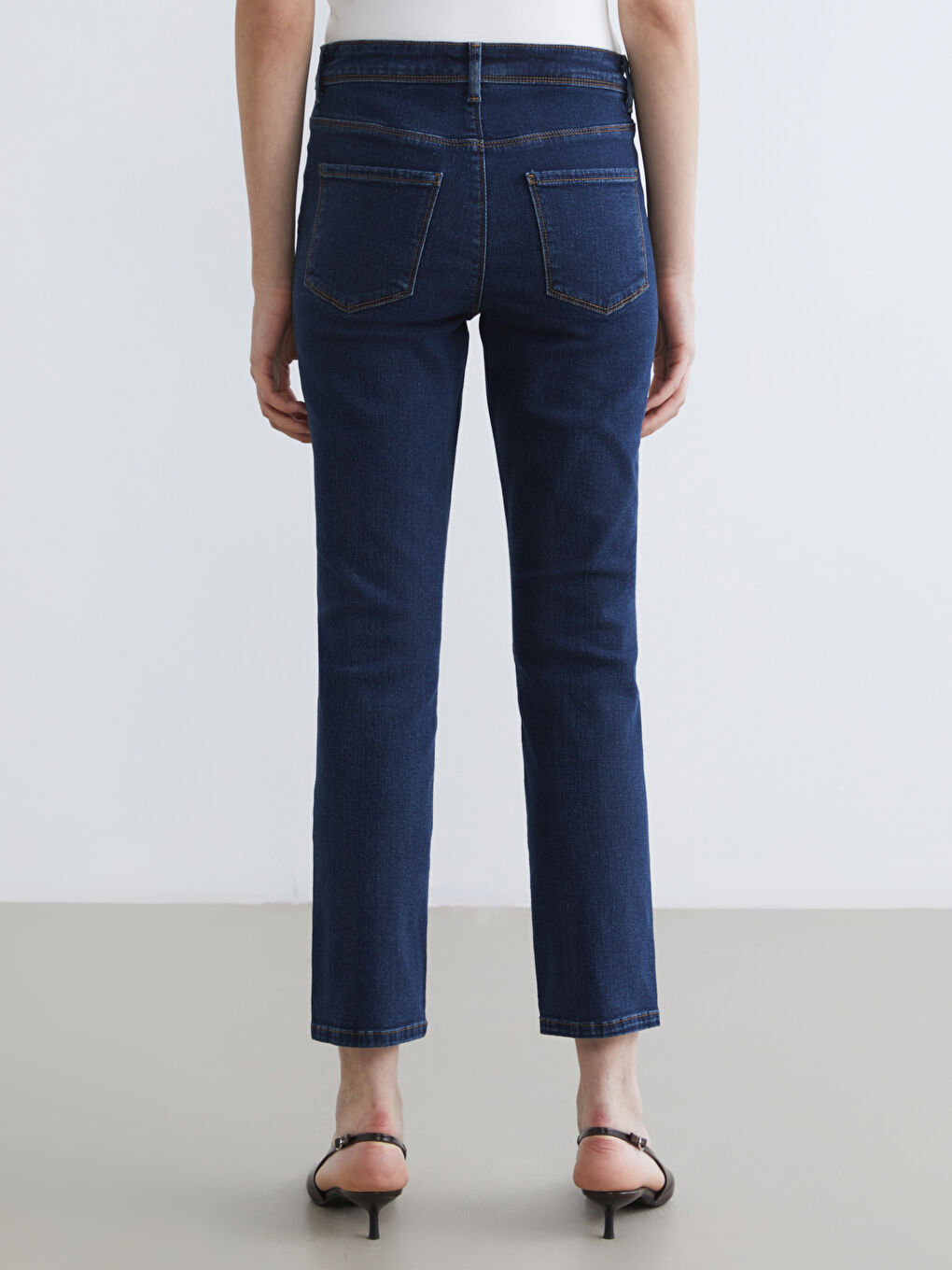 İndigo Slim Fit Kadın Jean Pantolon-3