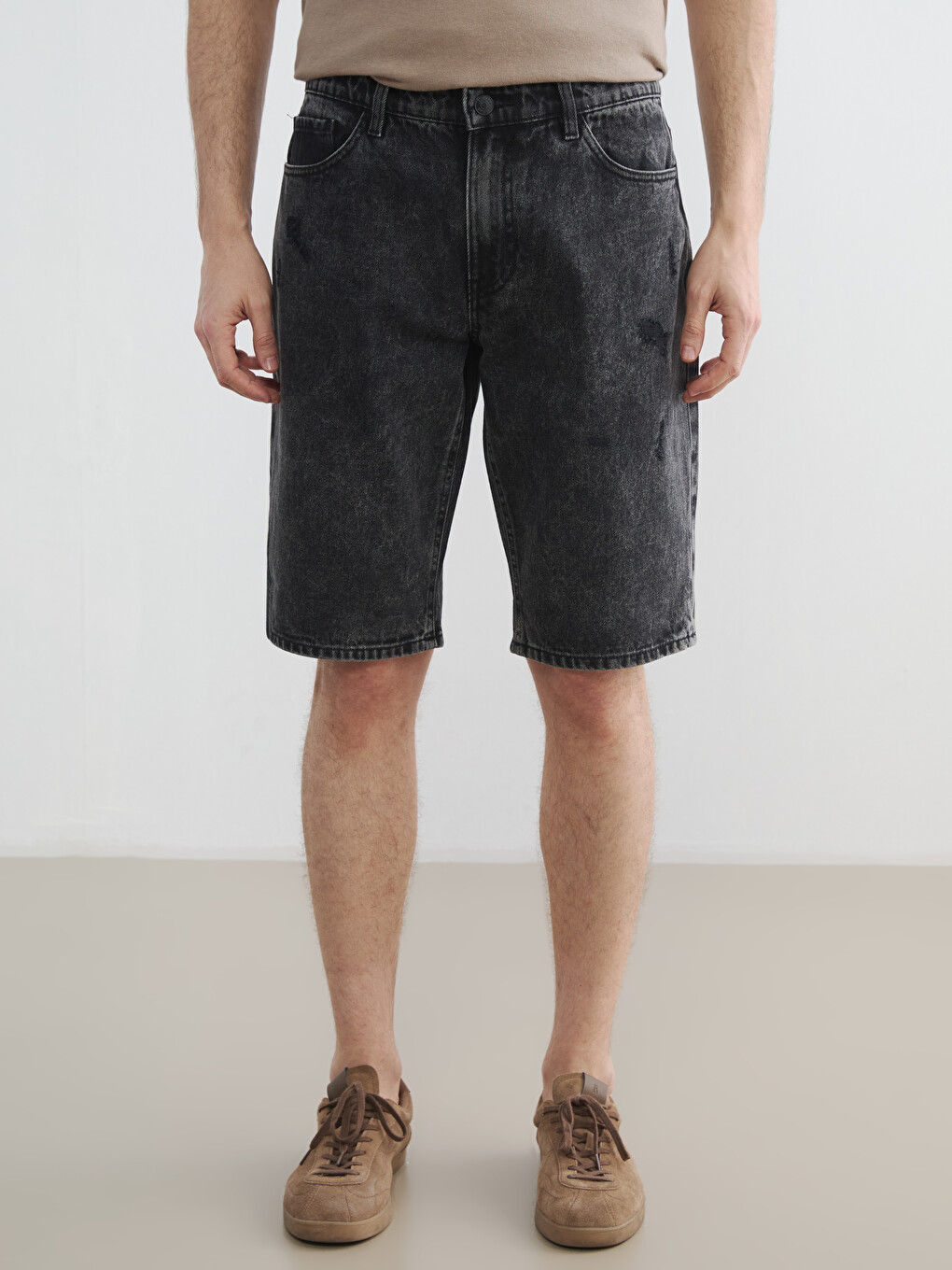 Man BLACK Denim Shorts-1