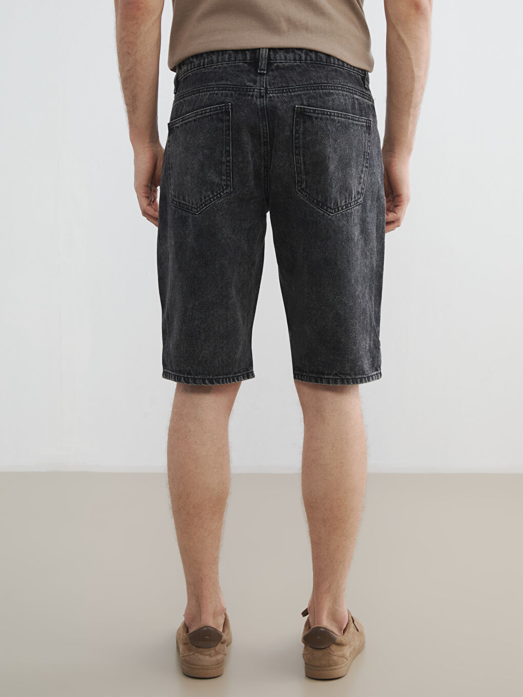 Man BLACK Denim Shorts-3
