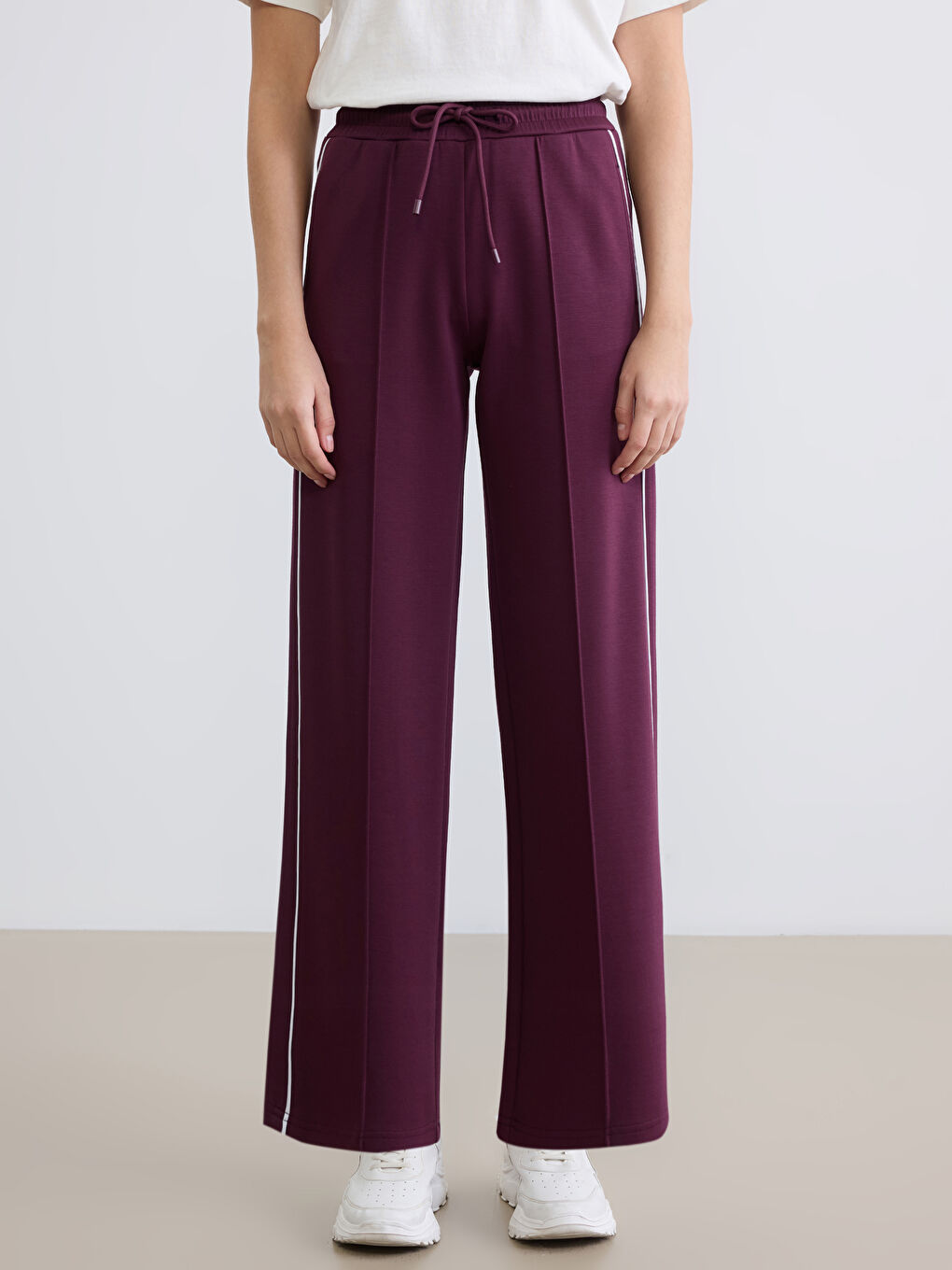 Woman PLUM Sweatpants-1