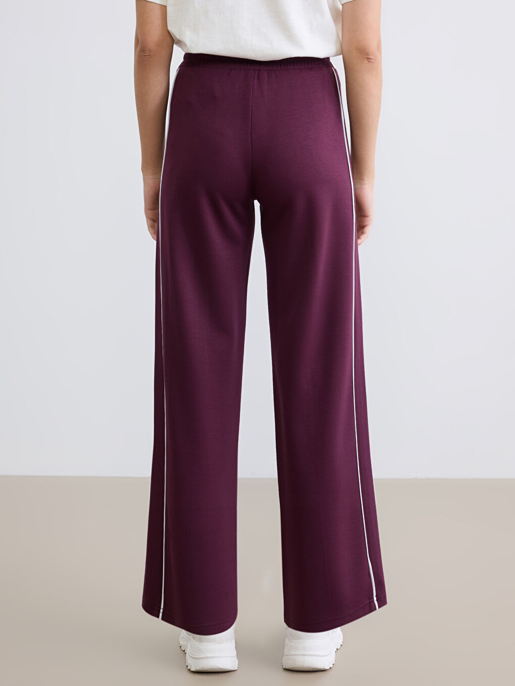 Woman PLUM Sweatpants-3