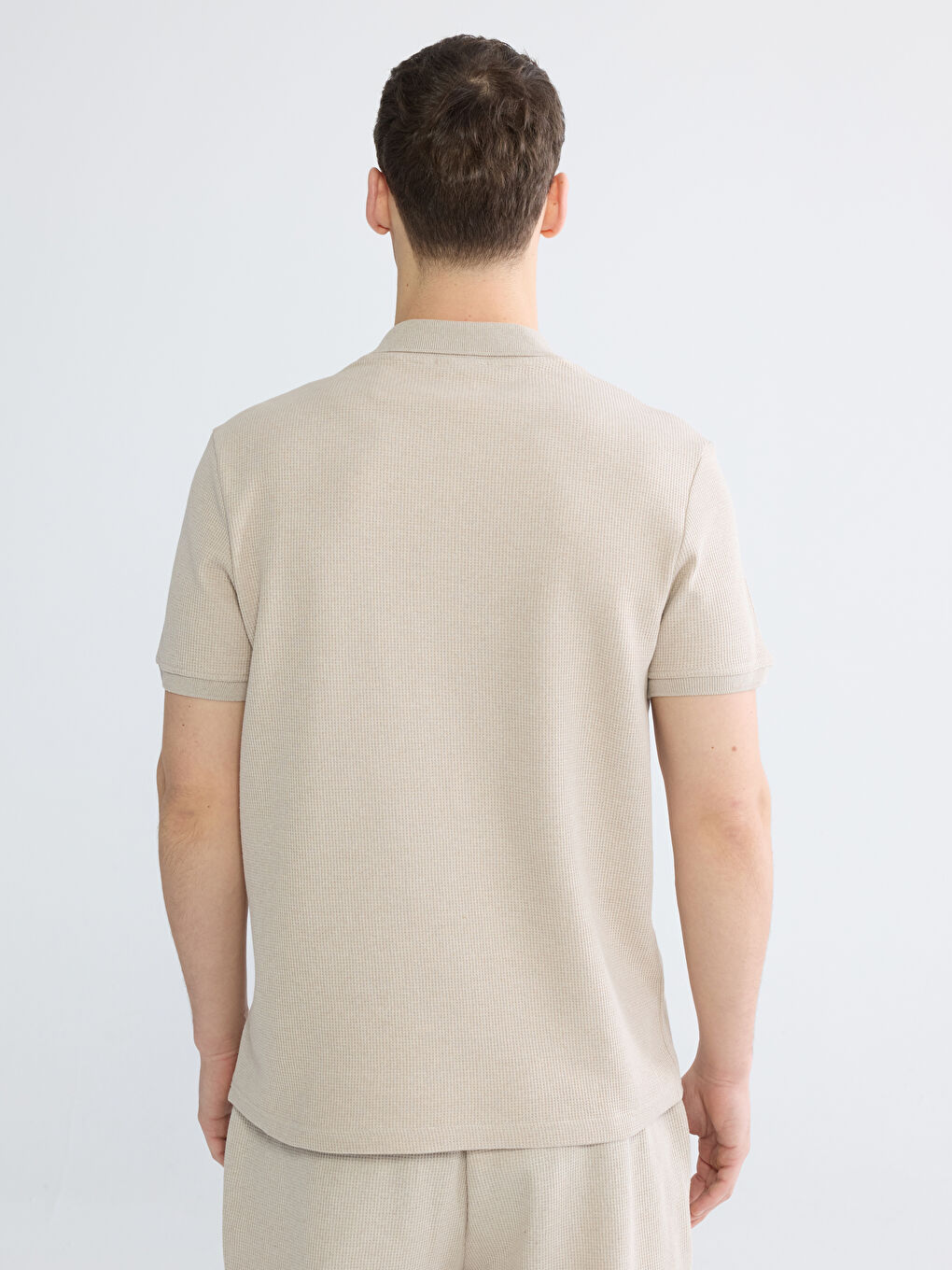 Bej Polo Yaka Nakışlı Erkek Tişört-3