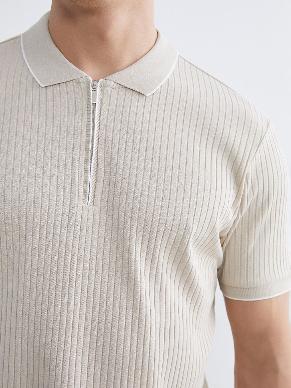 Bej Polo Yaka Çizgili Erkek Tişört-2