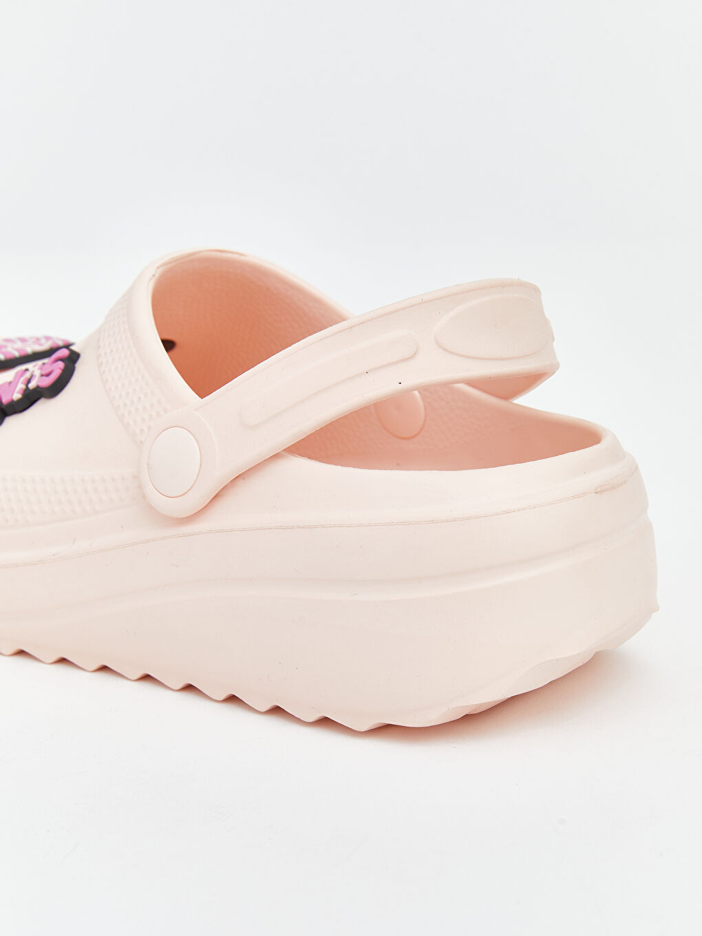 قبقاب نسائي مزين بالتفاصيل-4