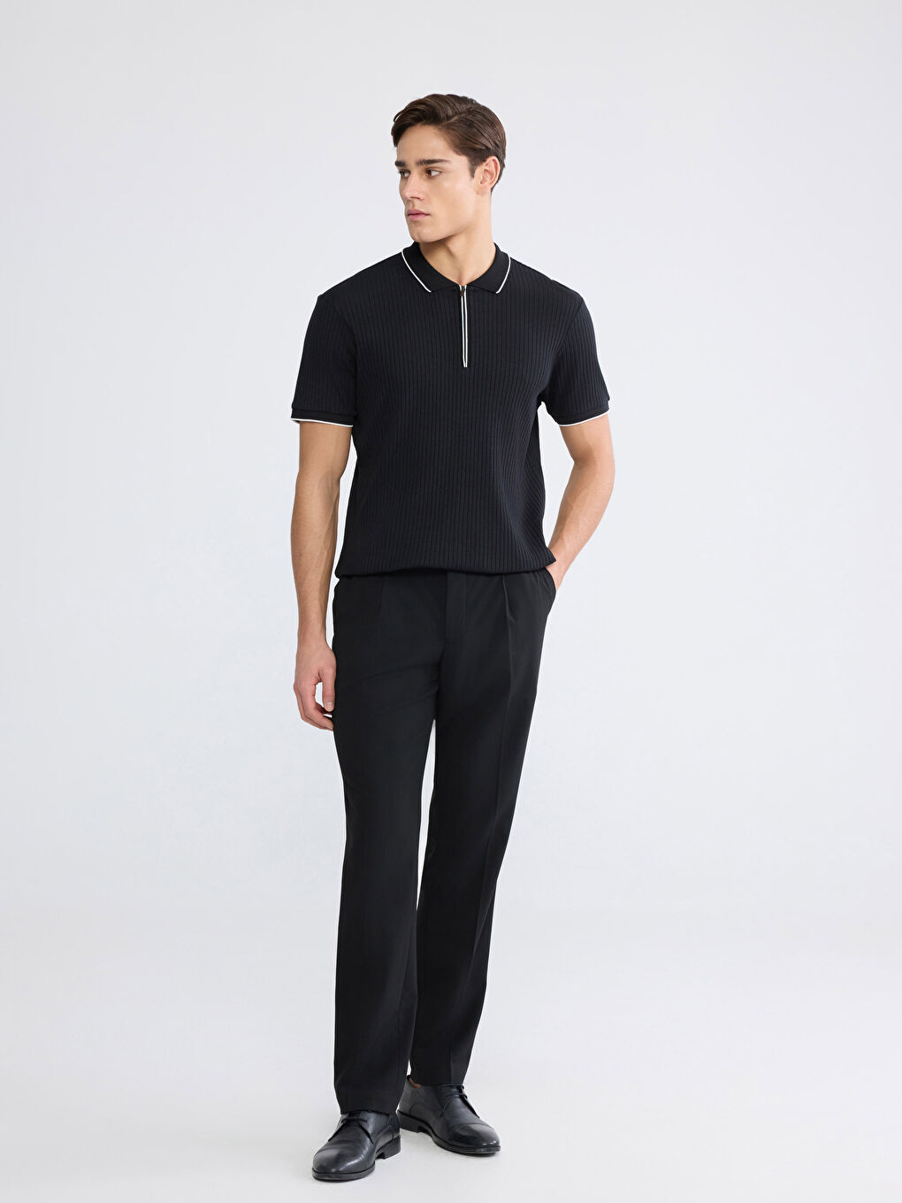 Siyah Polo Yaka Erkek Tişört-1
