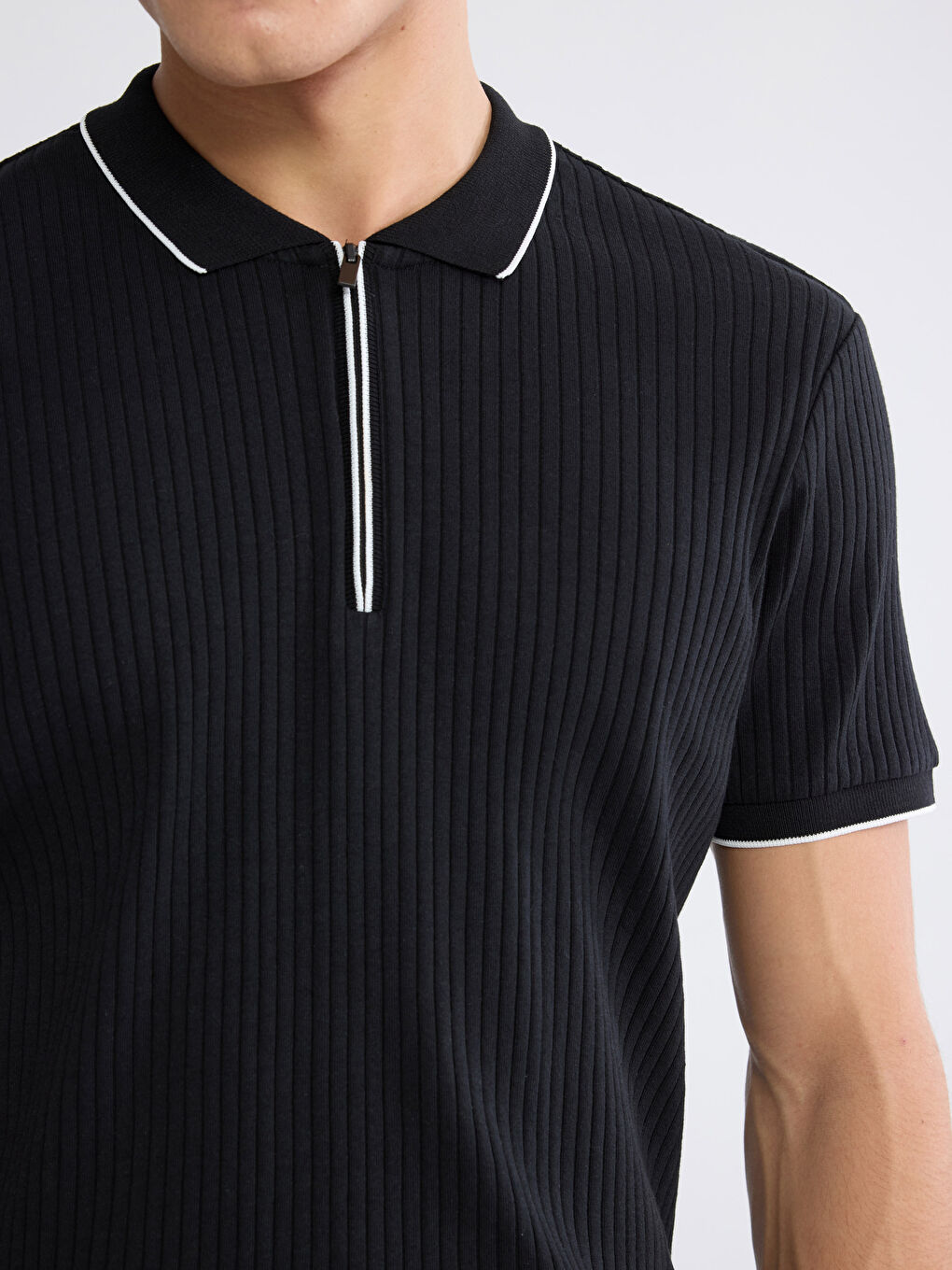 Siyah Polo Yaka Erkek Tişört-2