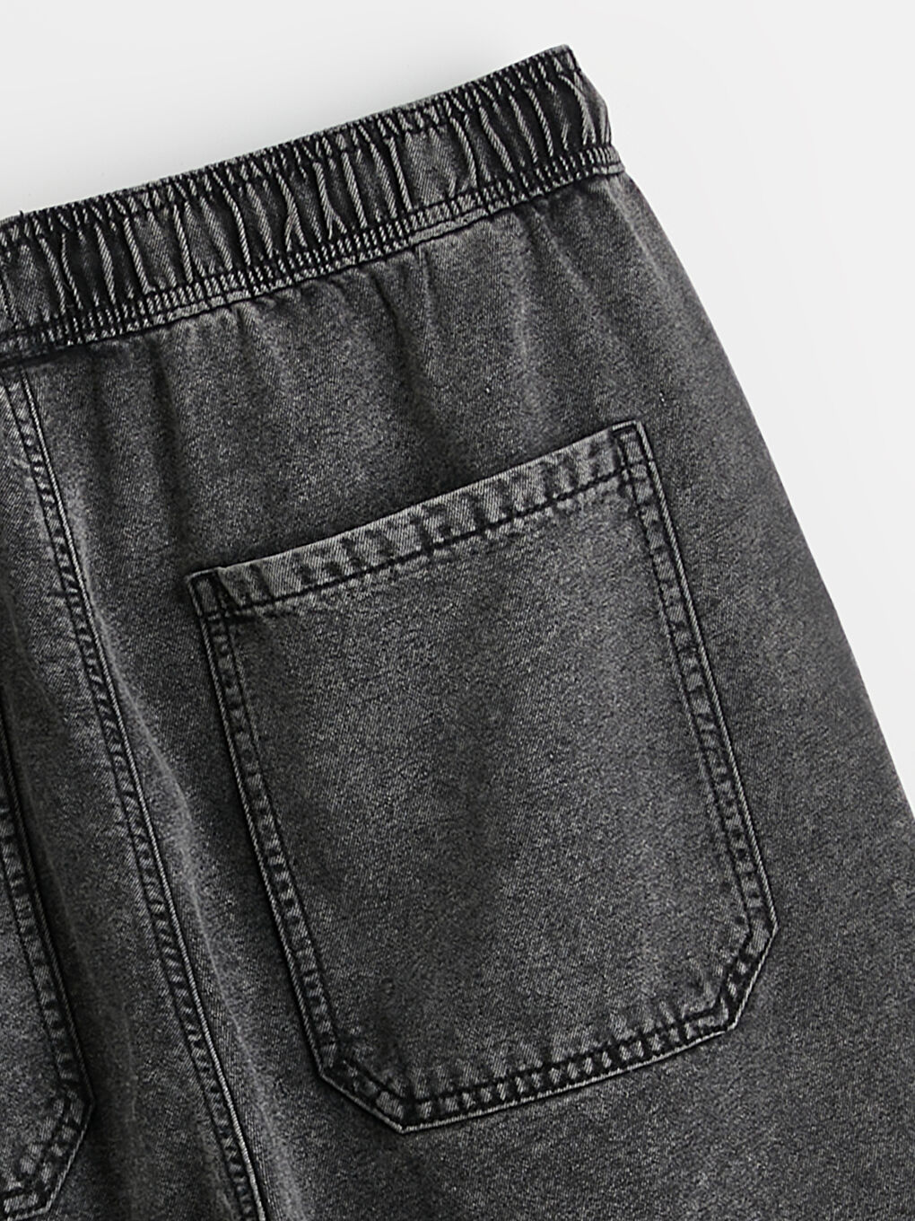 Short en jean homme coupe ample-4