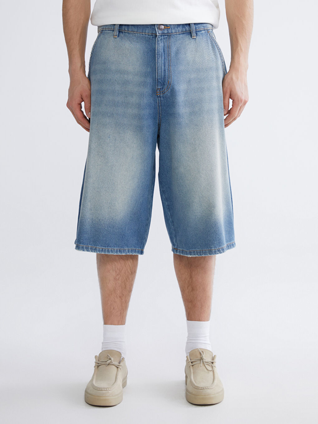 Loose Fit Men's Denim Shorts-1