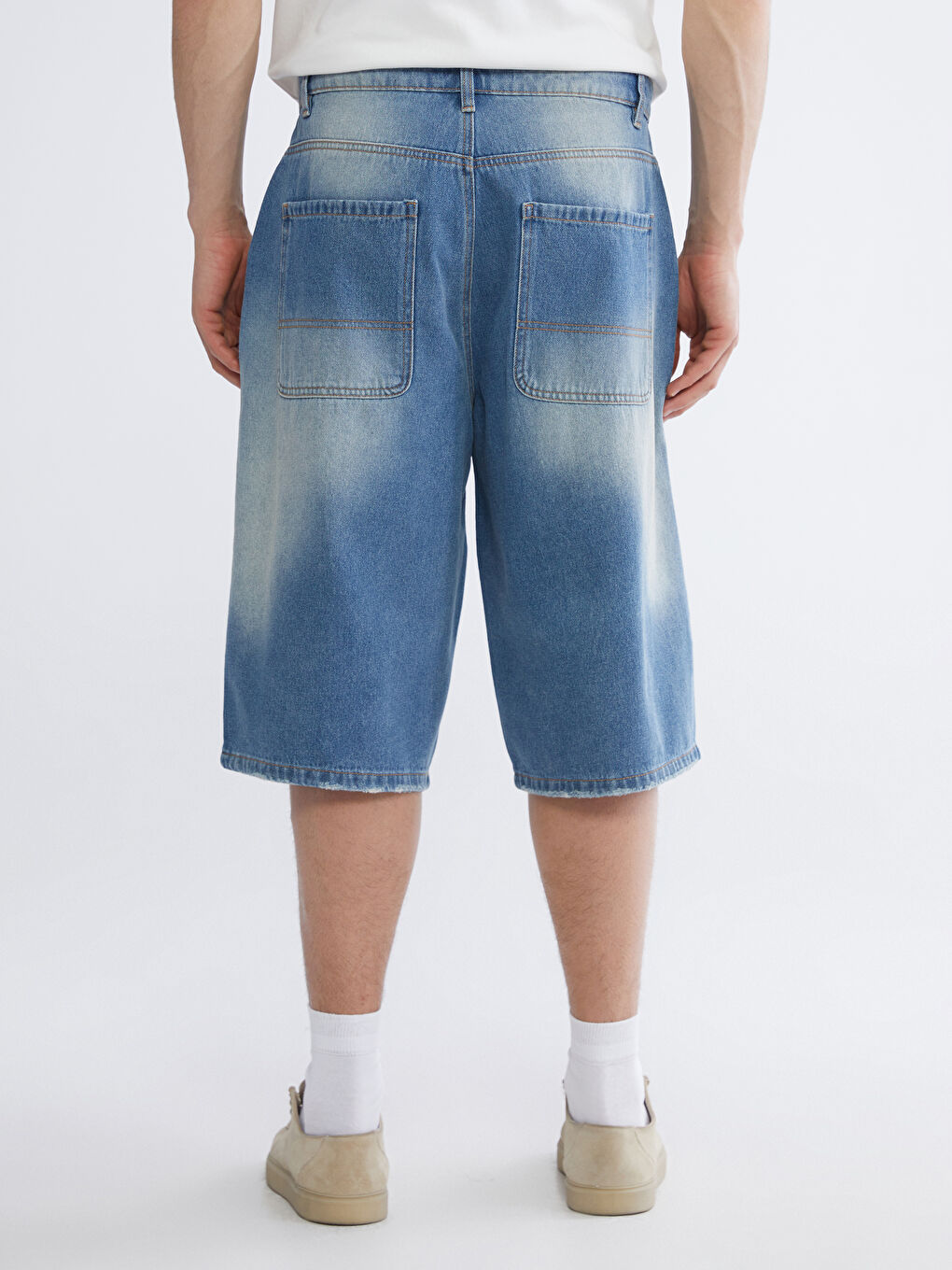 Loose Fit Men's Denim Shorts-3