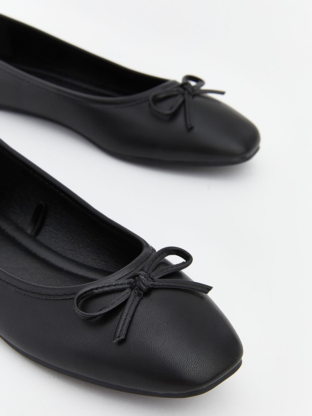 Woman BLACK Ballet Flats-2