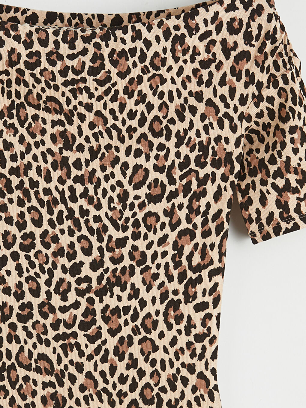 Kahverengi Kayık Yaka Leopar Desenli Bluz-5