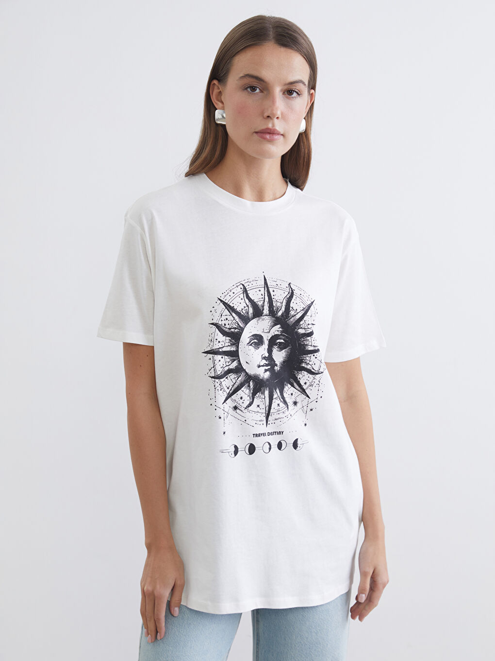 Ekru Bisiklet Yaka Baskılı Kadın Tişört