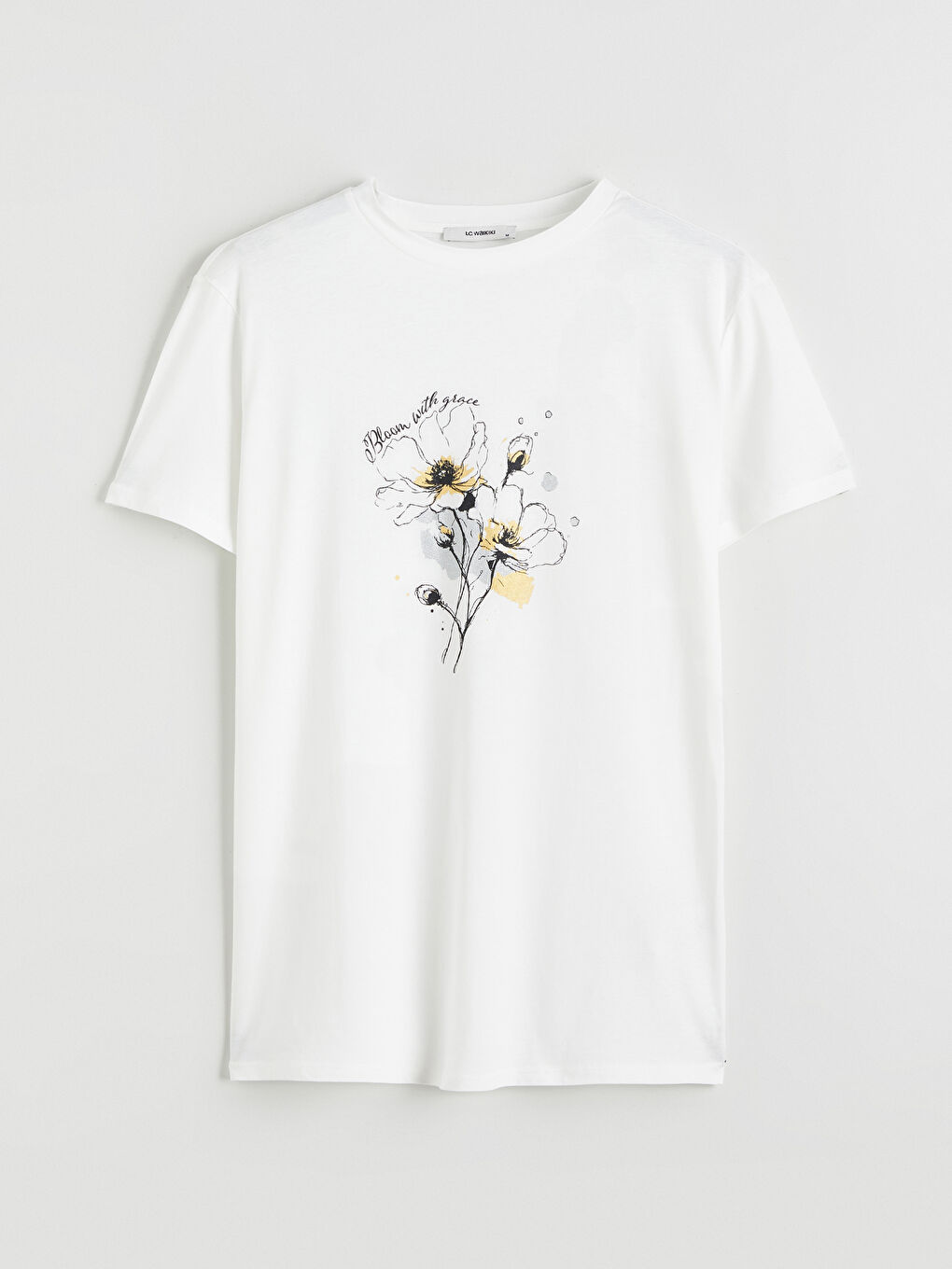 Ekru Bisiklet Yaka Çiçekli Kadın Tişört-4