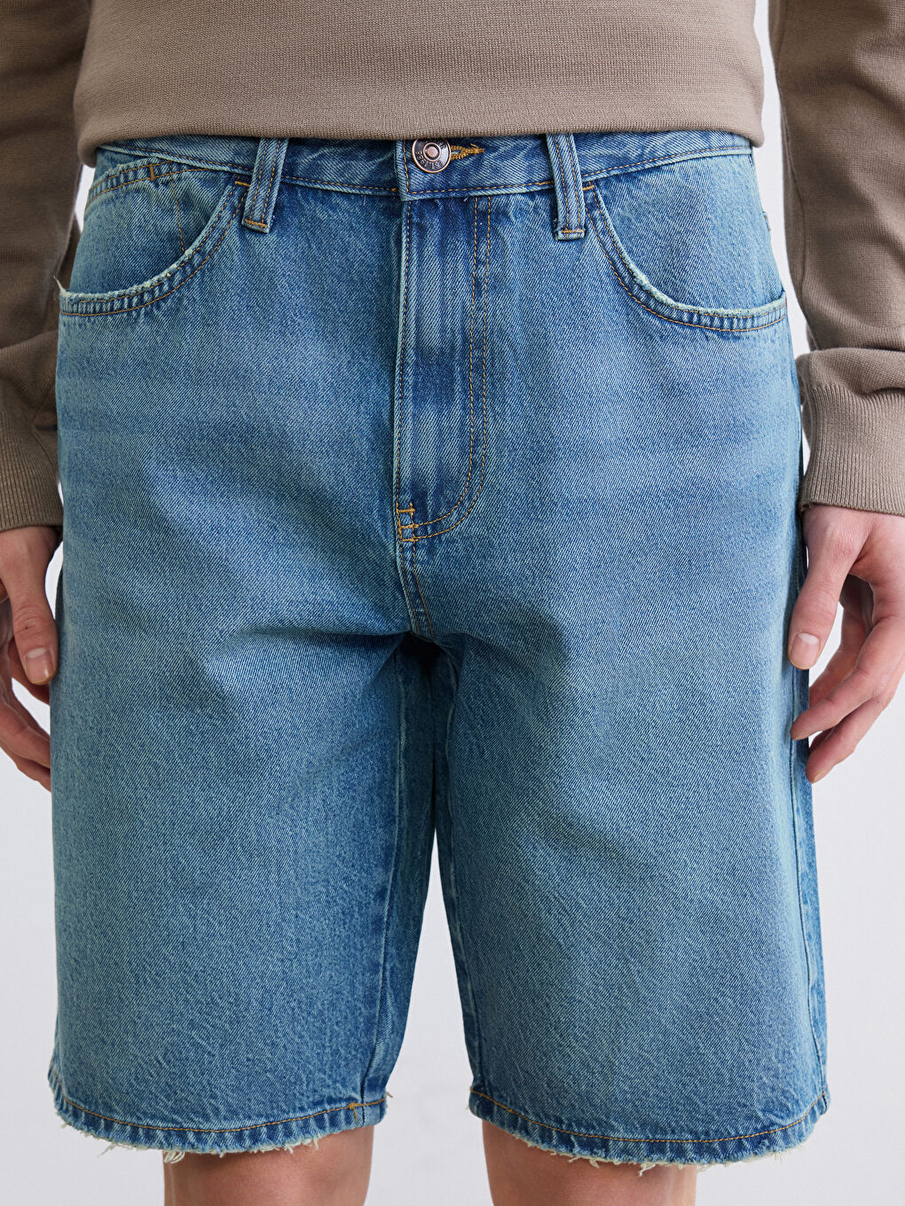 Man INDIGO Denim Shorts-2