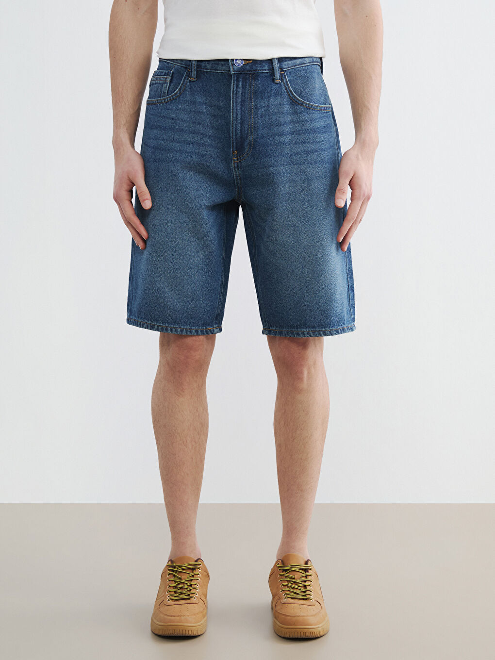 Man INDIGO Denim Shorts-1