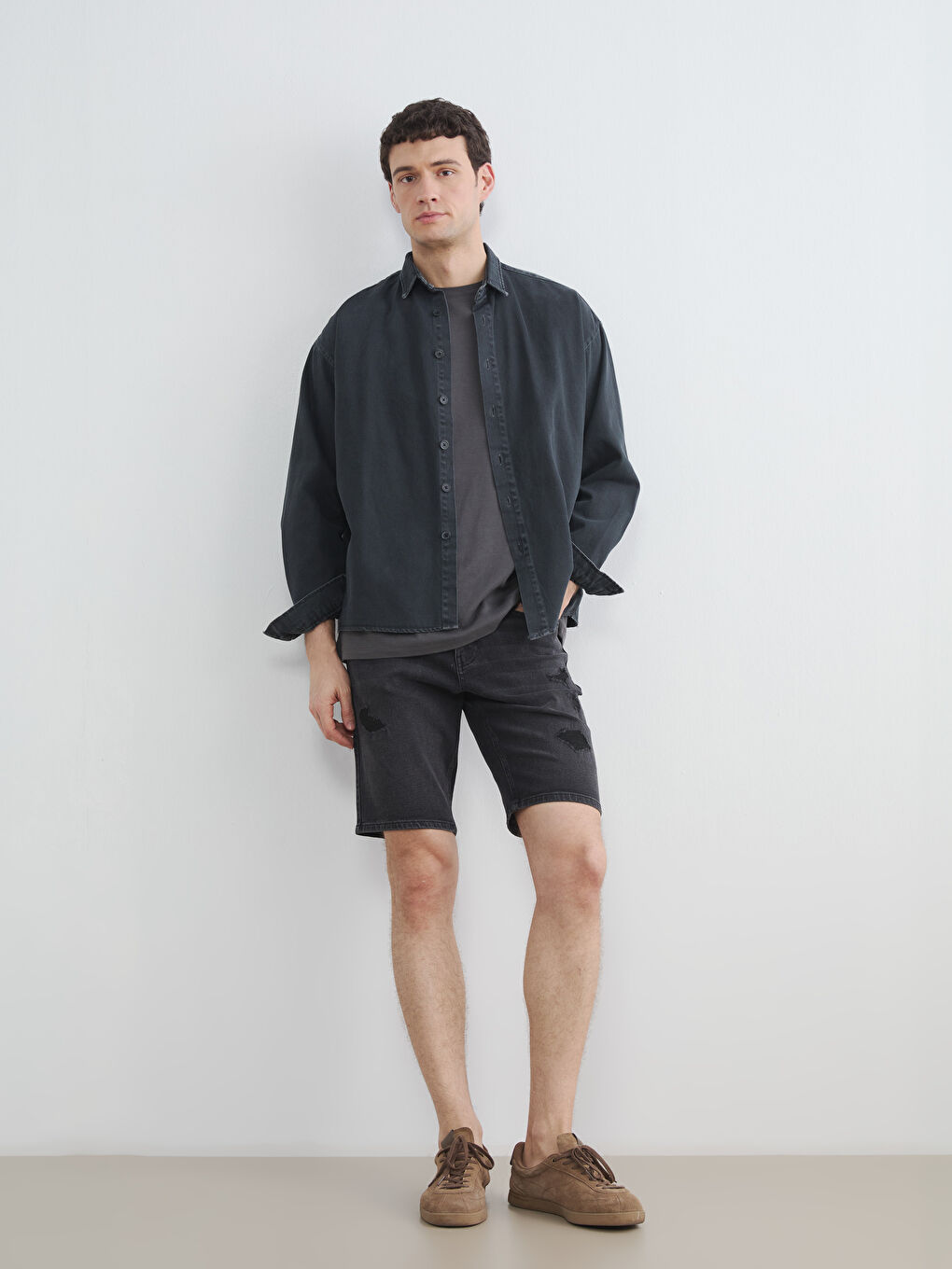 Short en jean homme coupe slim