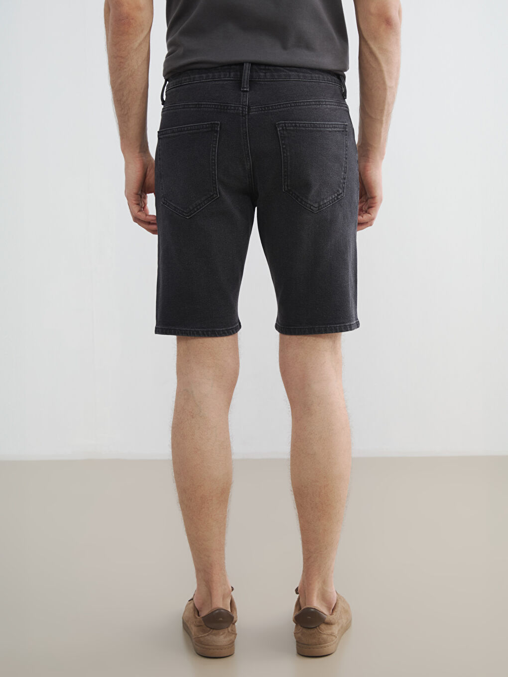 Short en jean homme coupe slim-3