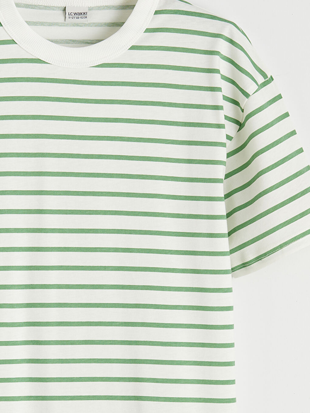 Yeşil Erkek Çocuk Bisiklet Yaka Çizgili Tişört-3