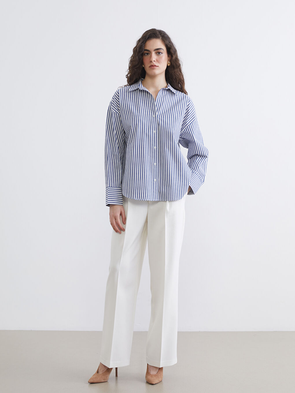 Жінка ТЕМНО-СИНІЙ Сорочка-1